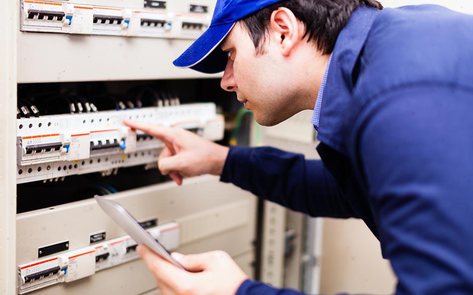 recherche électricien Versailles